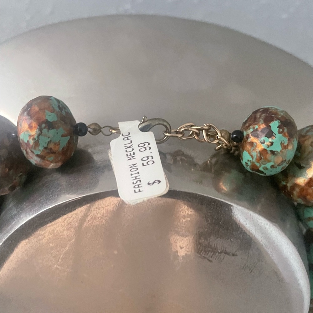 Necklace - Picture 3 of 6